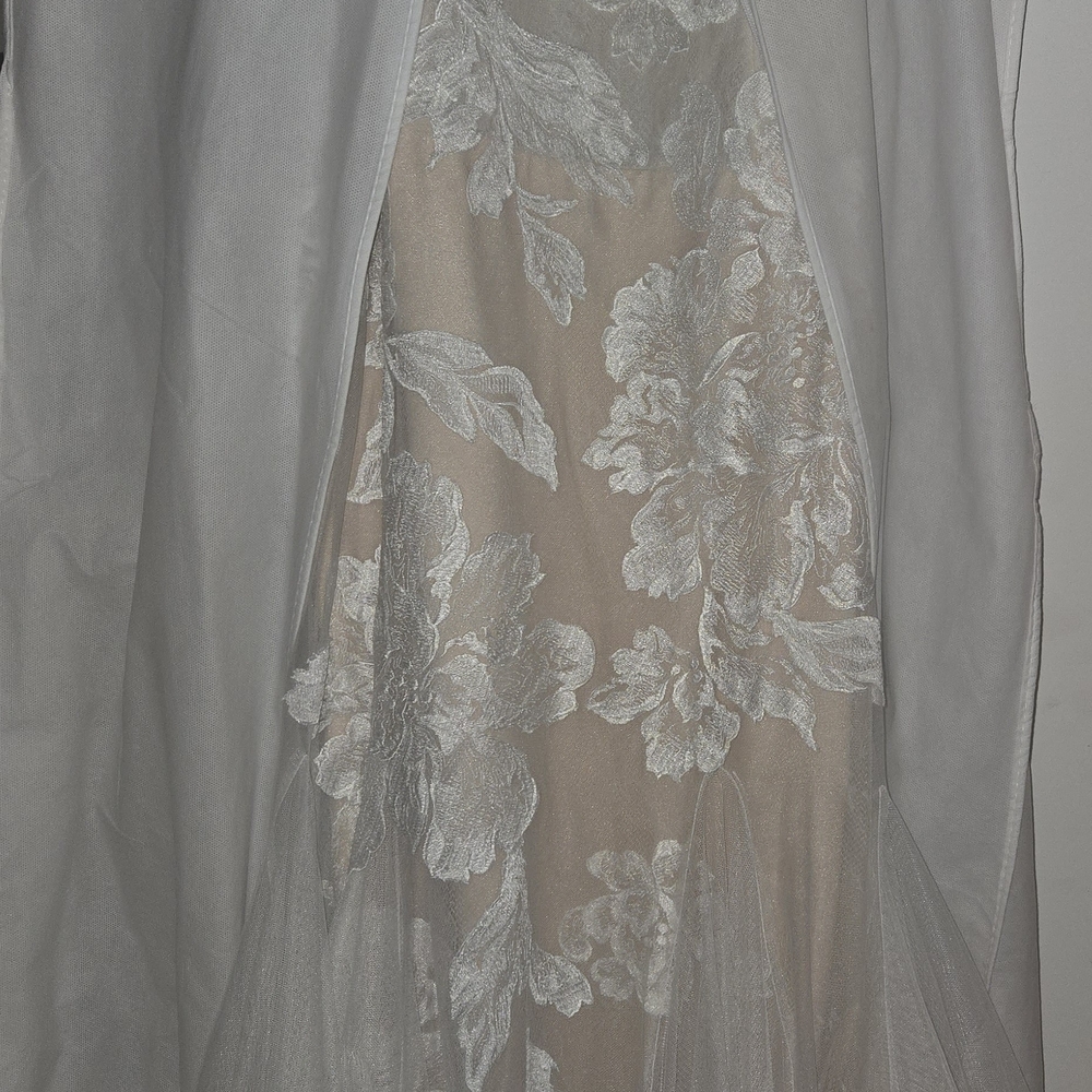 Watters Cream Sleeveless V-Neck Wedding Gown - Picture 8 of 8